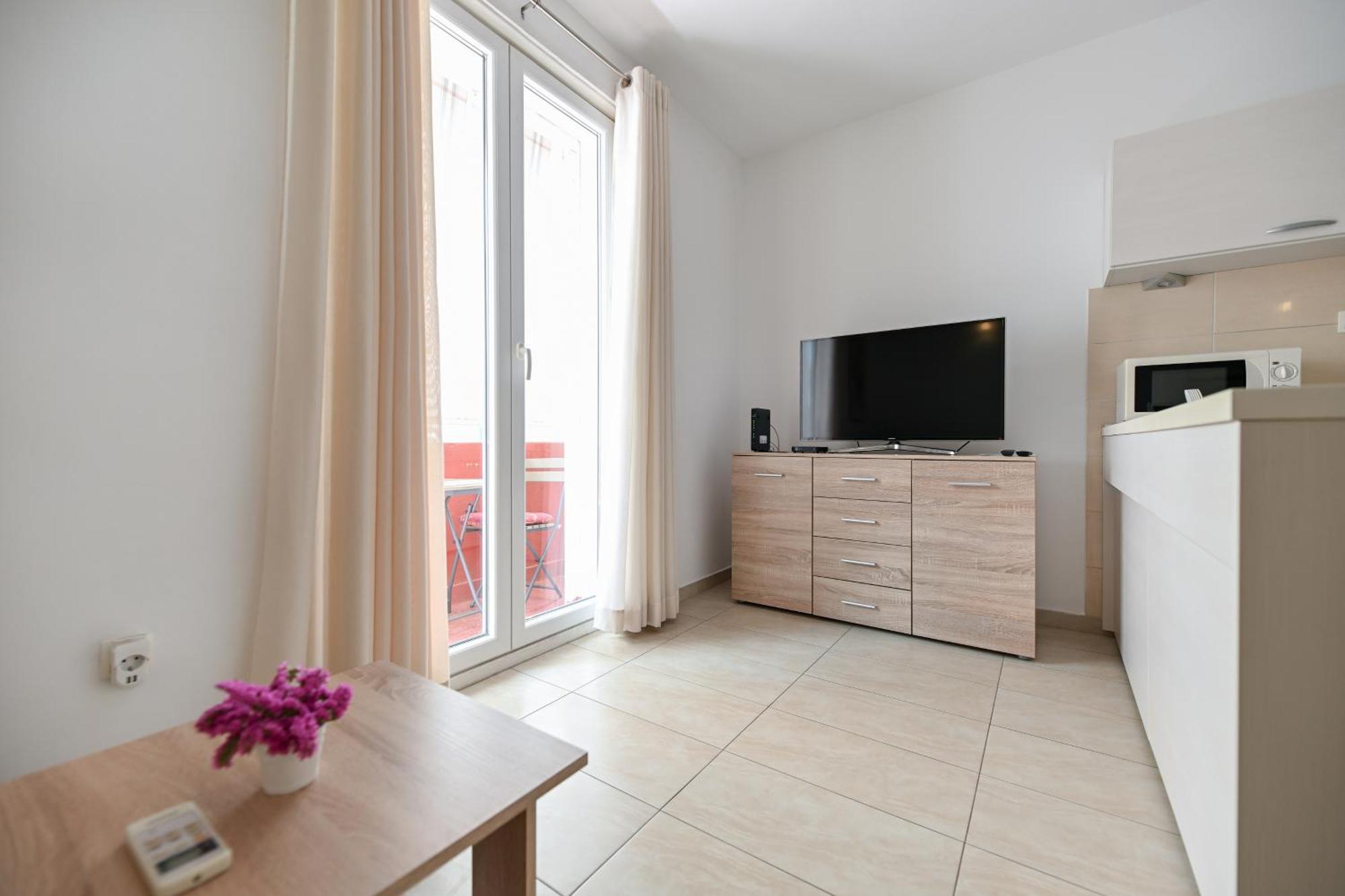 Near City Center Apartment With Free Parking And Air Condition In Each Room Ζαντάρ Εξωτερικό φωτογραφία